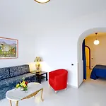 Отель Maresca 3*