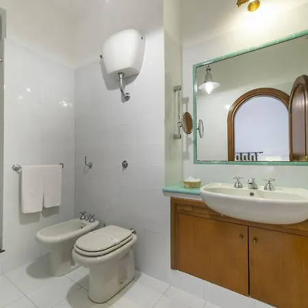 Maresca Hotel 3*