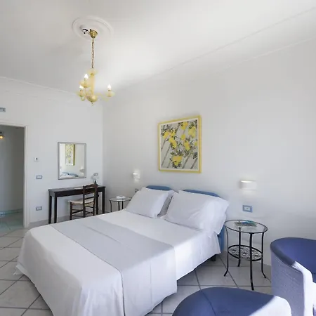 Hotel Maresca 3*