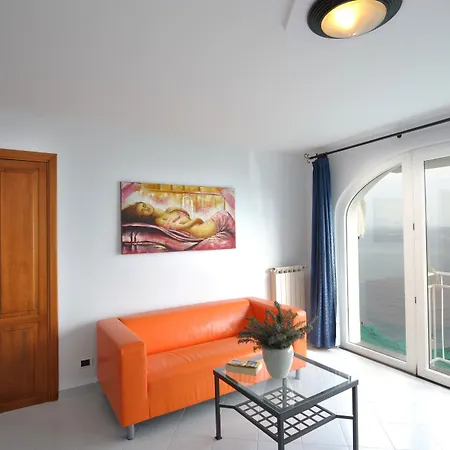 Maresca Hotel
