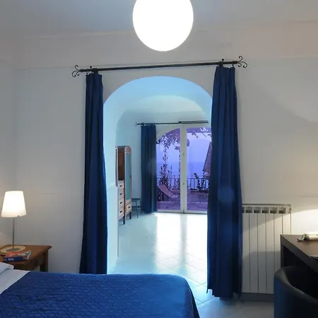 Hotel Maresca 3*