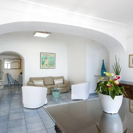 Hotel Maresca 3*