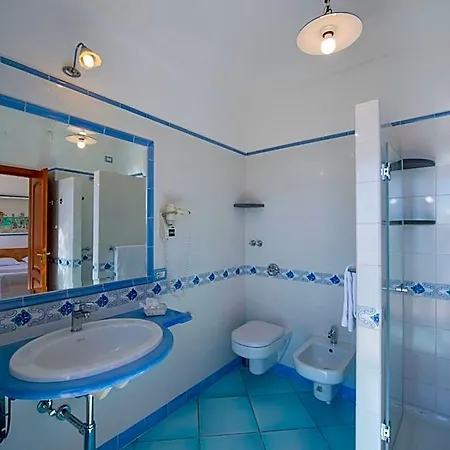 Maresca Hotel