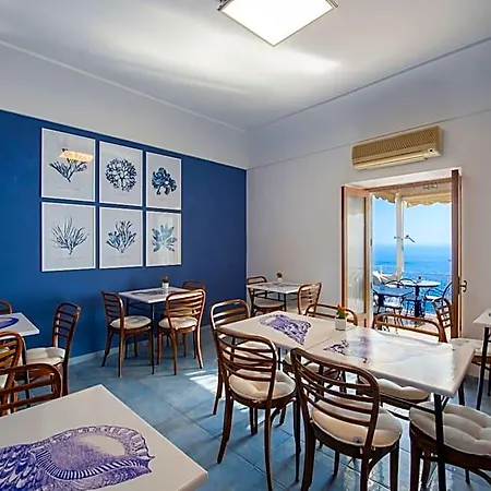 Hotel Maresca 3*