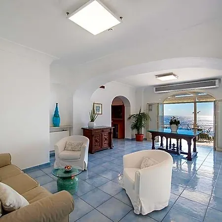 Hotel Maresca 3*
